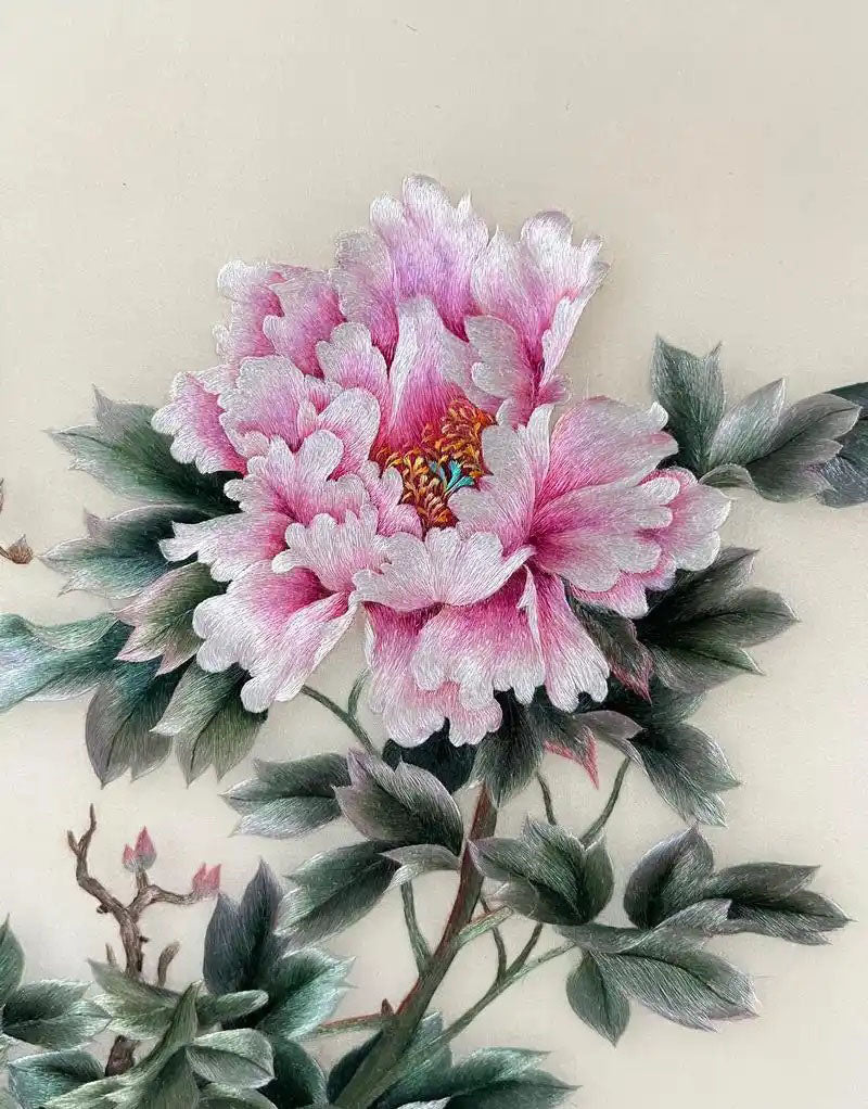 The Millennia-Old Art on Needle Tips: Exploring the Culture and Techniques of Chinese Embroidery