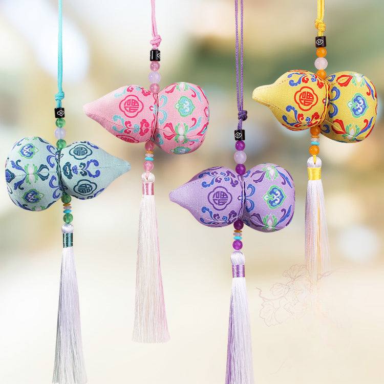 Embroidered Gourd Pendant – Aromatic Sachet, Portable Fragrance Bag, Lucky Charms for Car