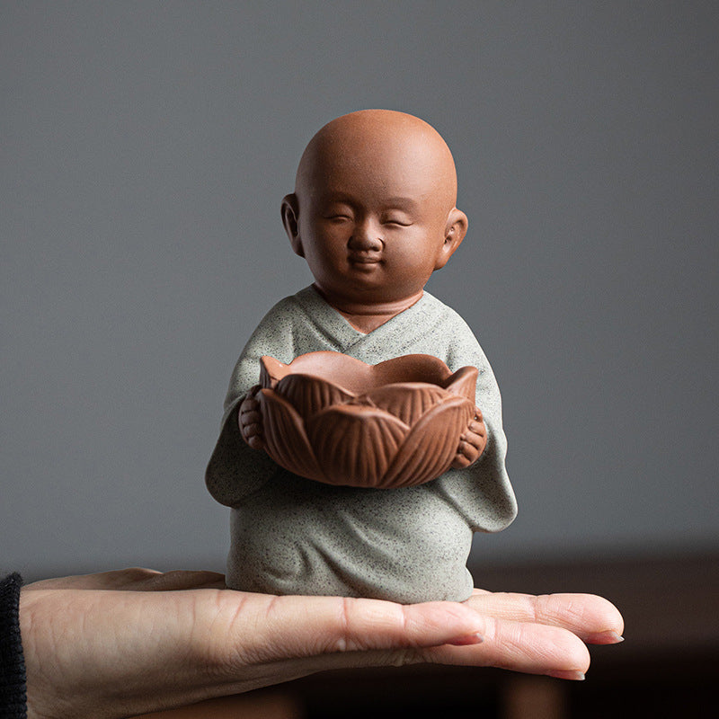 Zen Monk Ceramic Figurine with Lotus Candle Holder - Handcrafted Chinese Meditation Decor (9.8x7.8x12.3cm)