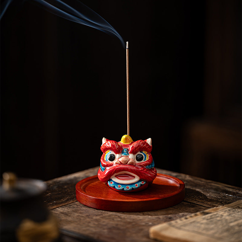 Lion Head Ceramic Incense Holder with Wood Base - Auspicious Animal Zen Decor (7x6x6cm, 10cm Wood Stand)