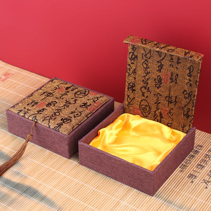 Elegant Vintage Jewelry Box with Red Poetry Pendant and Tassel for Bracelets and Collectibles