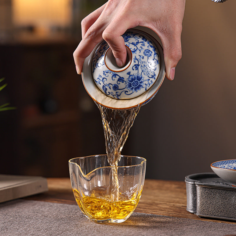 Ru Kiln Blue-and-White Gaiwan - 200ml Antique-Style Tea Set with Interlocking Flower Design (10.5cm Diameter, 9.9cm Height)