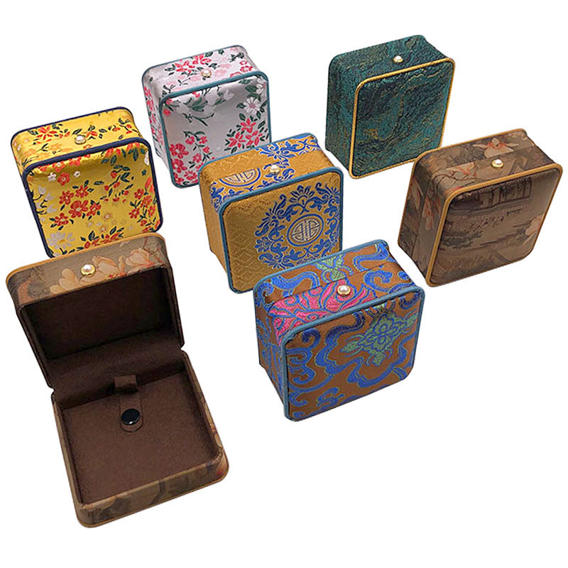 Elegant Chinese Jewelry Box – Ideal for Storing Pendants, Bracelets, and Jade Jewelry