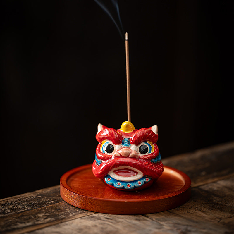 Lion Head Ceramic Incense Holder with Wood Base - Auspicious Animal Zen Decor (7x6x6cm, 10cm Wood Stand)