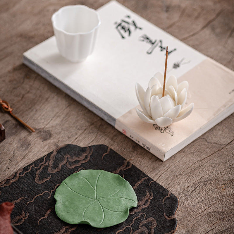 Handmade Ceramic Lotus Incense Holder - Detachable Flower & Leaf Design for Easy Cleaning (8x4.5cm, Zen Home Decor)