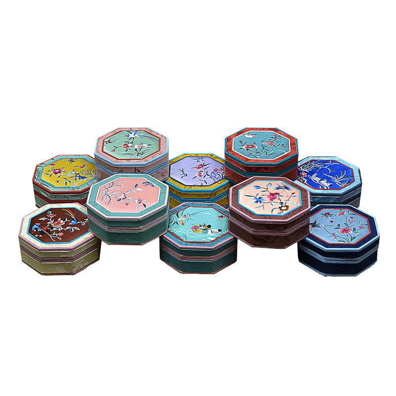 Octagonal Embroidered Jewelry Box – Traditional Chinese Brocade Bracelet & Bangle Storage Case