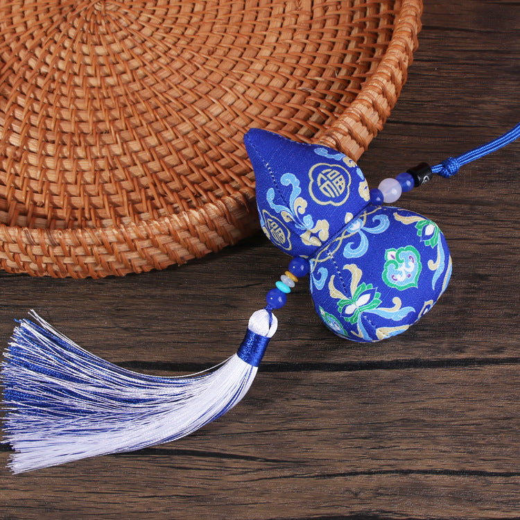 Embroidered Gourd Pendant – Aromatic Sachet, Portable Fragrance Bag, Lucky Charms for Car