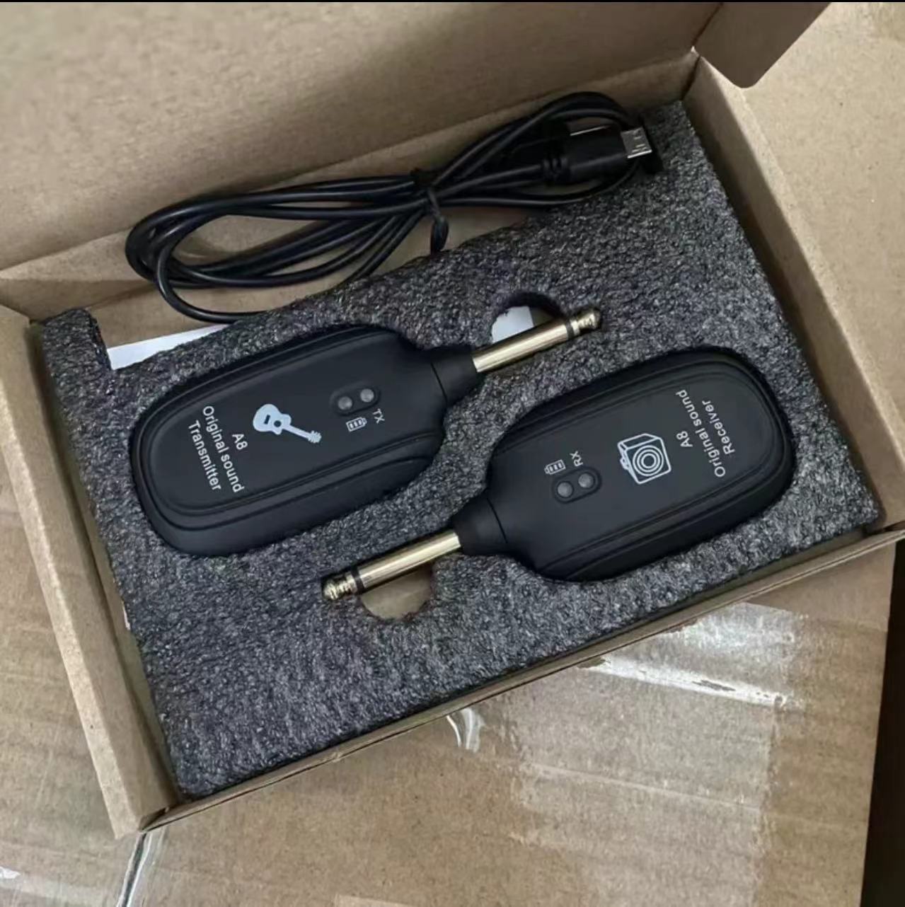 Wireless Bluetooth Guitar Transmitter - A8 Model with Stable Signal & Durable Battery for Electric Guitar & Bass