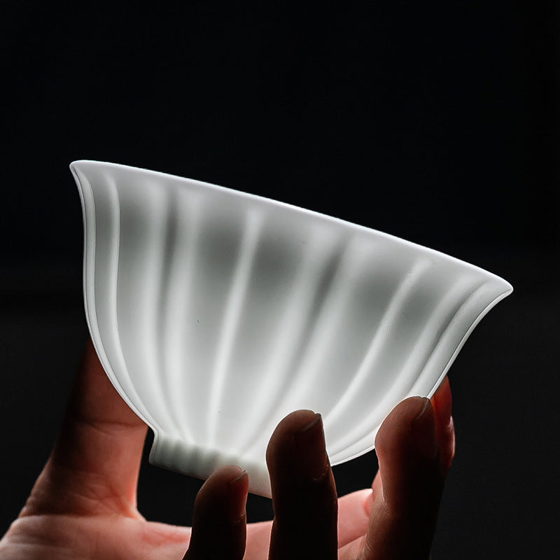 White Porcelain Gaiwan Tea Set - 125ml Covered Cup with Saucer (9.5cm Height, Heat-Resistant Design)