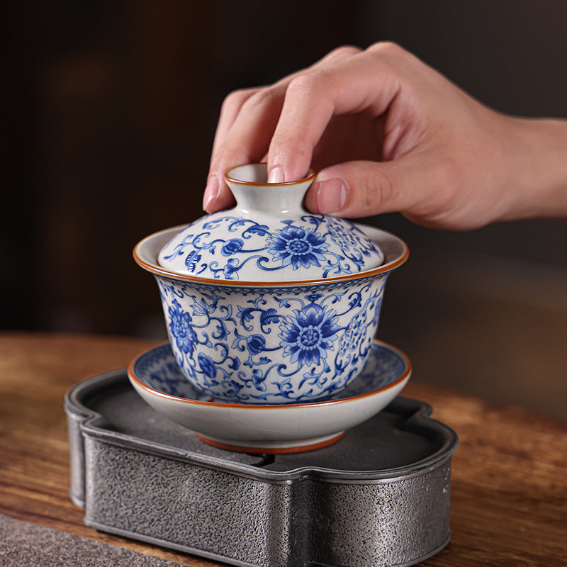 Ru Kiln Blue-and-White Gaiwan - 200ml Antique-Style Tea Set with Interlocking Flower Design (10.5cm Diameter, 9.9cm Height)