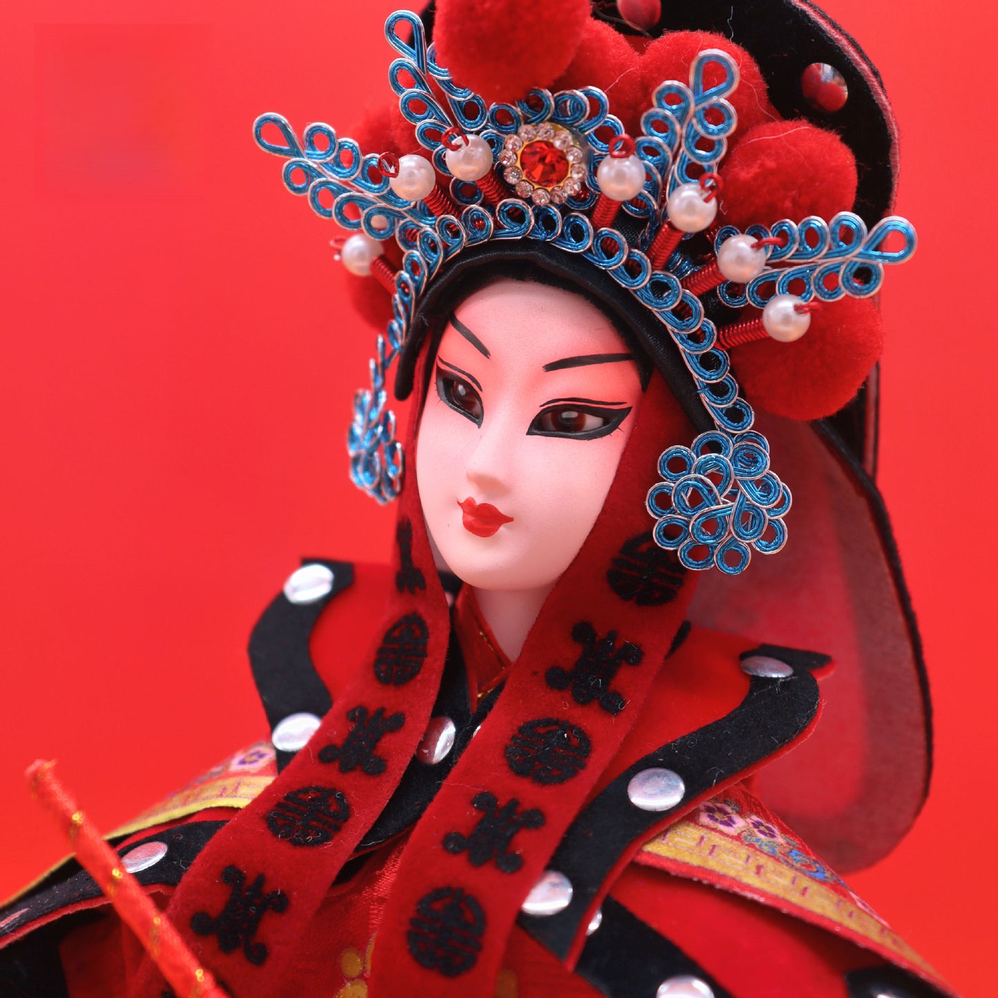 Beijing Opera Face Mask Doll – Handcrafted Silk Figurine, Traditional Chinese Art