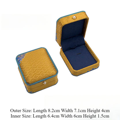 Elegant Chinese Jewelry Box – Ideal for Storing Pendants, Bracelets, and Jade Jewelry