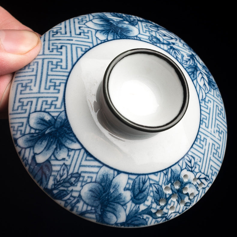 Jingdezhen Blue & White Lidded Tea Bowl - Perforated Cover Ceramic Gongfu Tea Set (170ml, 10x10cm)