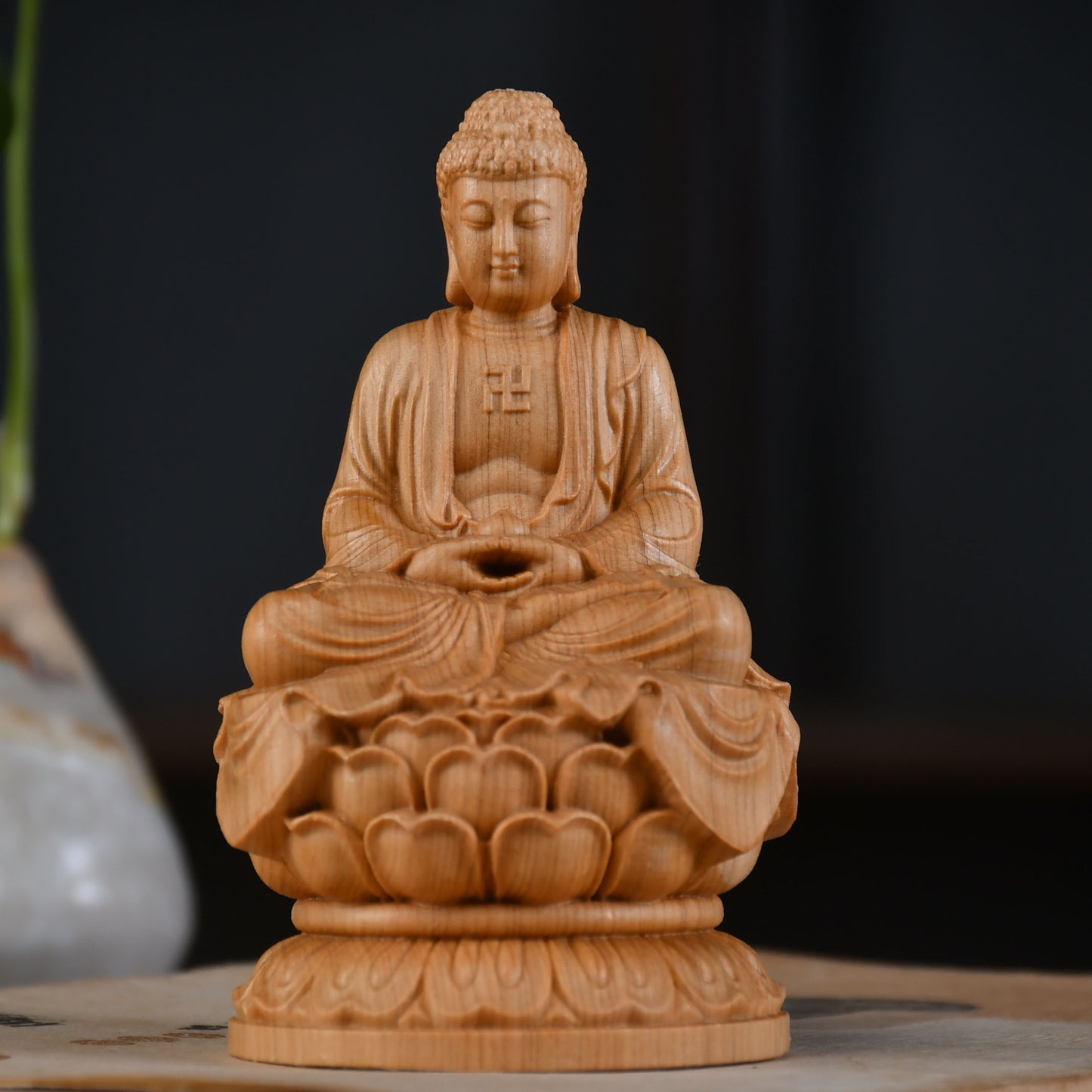 Wood Carved Shakyamuni and Guanyin Statues – Cliff Pine Buddha Figures for Home Decoration