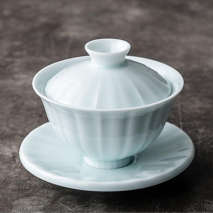 White Porcelain Gaiwan Tea Set - 125ml Covered Cup with Saucer (9.5cm Height, Heat-Resistant Design)